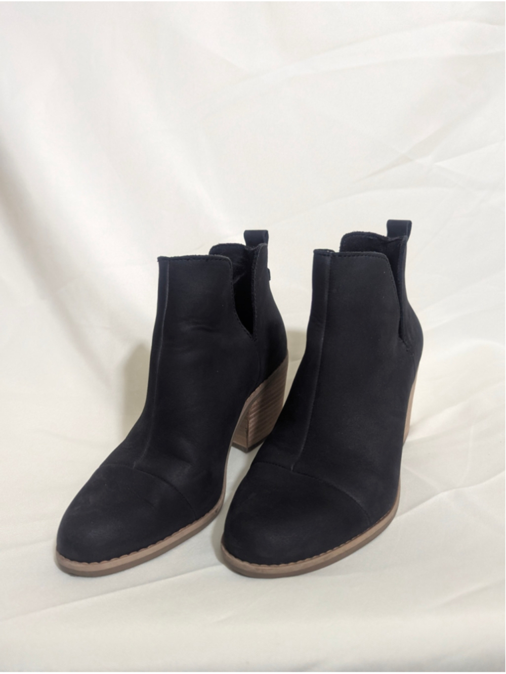 Toms Womens Black Suede V-Cut Ankle Booties abluck Heel Size 8 - Picture 2 of 7